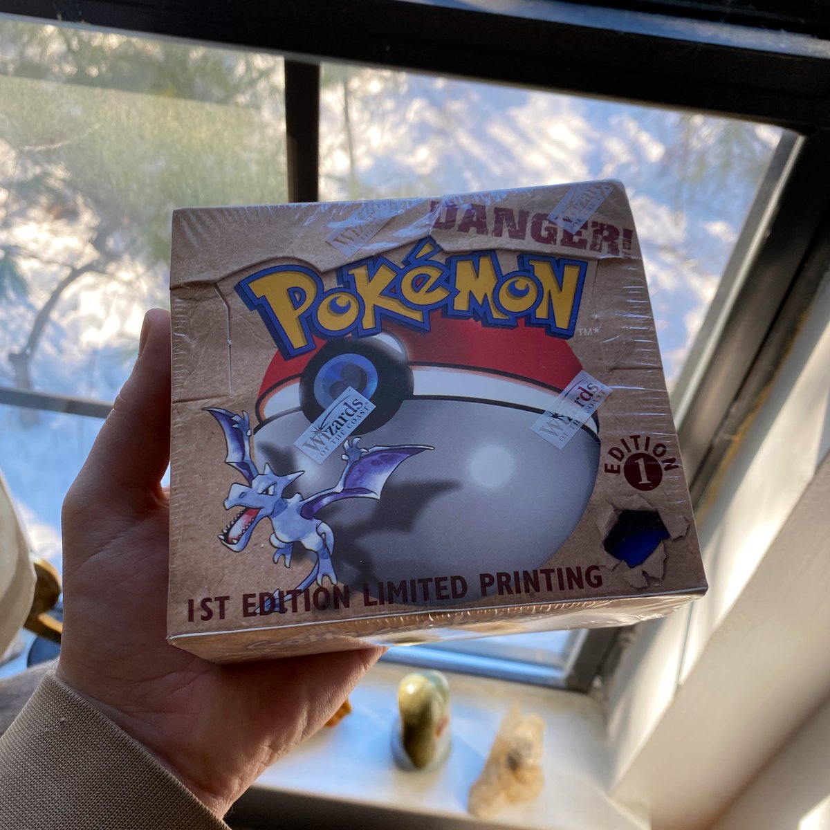tonight we open this historic box courtesy of @ebay! hoping to get lots of great pulls. come watch for the 25th anniversary of pokémon at 9pm EST on my twitch stream. #ebaypartner

twitch.tv/chrismelberger
