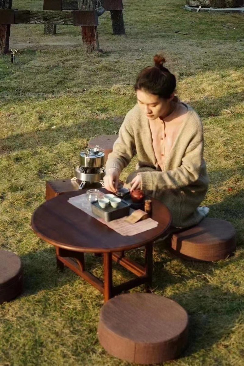morimatea's tweet photo. This is a great tea table to take away for a weekend in the nature.
.
.
.
#sunshine #grass #tatami #saddle #teatable #coffeetable #outside #outdoors #living #nature #freshair #portable #mobile #easycarry #folding #receive #enjoy #beautiful #teaart #teaparty #furniture #morimatea https://t.co/UHFPAXMMCa