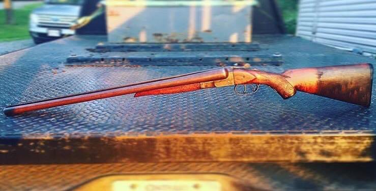 whyjennhunts's tweet photo. Who would have thought that the shotgun with the tactical stock holds the exact same ammunition as the shotgun with the classic wooden stock... https://t.co/W8OypSfuWY