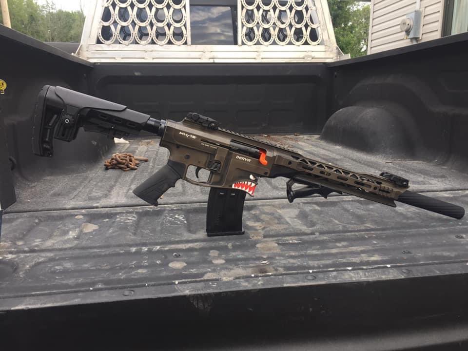 whyjennhunts's tweet photo. Who would have thought that the shotgun with the tactical stock holds the exact same ammunition as the shotgun with the classic wooden stock... https://t.co/W8OypSfuWY