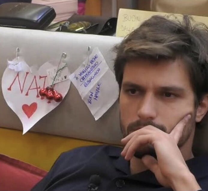 Gfvip55's tweet photo. crocc scelta migliore❤️ #gfvip #GFVIP #tzvip #sovip #crocc #croccantino #zelletta https://t.co/1sSnYaEnyF