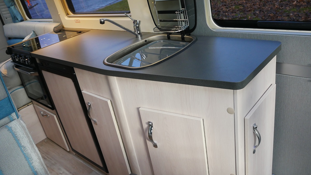 SAVE £4750 on the 4 berth Auto-Sleeper Fairford. Perfect for small families or couples, this unregistered 2019 model is a bright, modern, and extremely comfortable camper. To learn more or to book your viewing, visit our website today. ow.ly/u8bW50DlRlA
