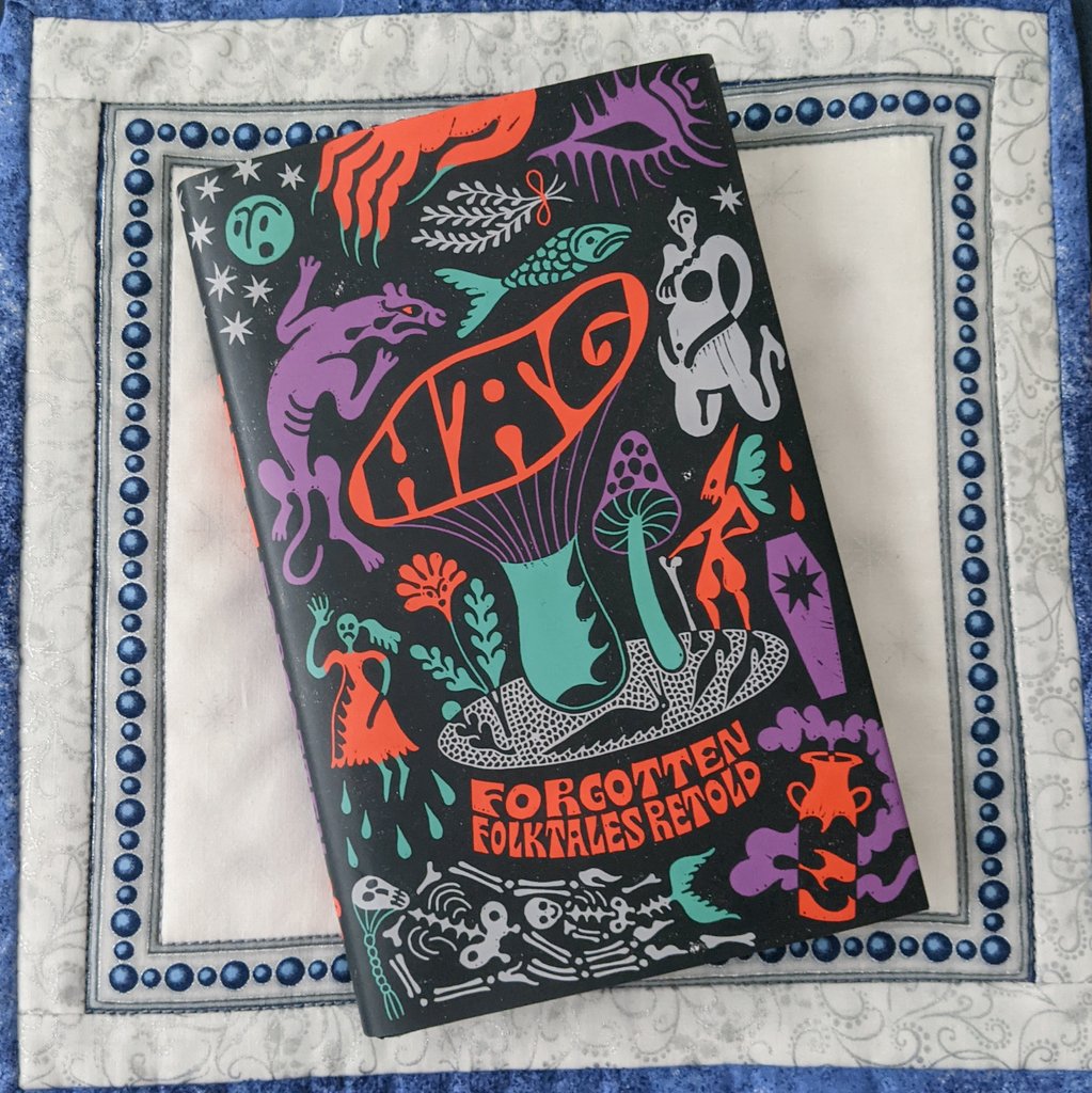 AlexAndHisPants's tweet photo. I was unashamedly drawn in by the cover, but the concept, a collection of folktales from the British Isles reimagined with a feminine perspective, delivered some pretty haunting stories well worth dipping into

#DymocksReadingChallenge https://t.co/MTvloIEeif