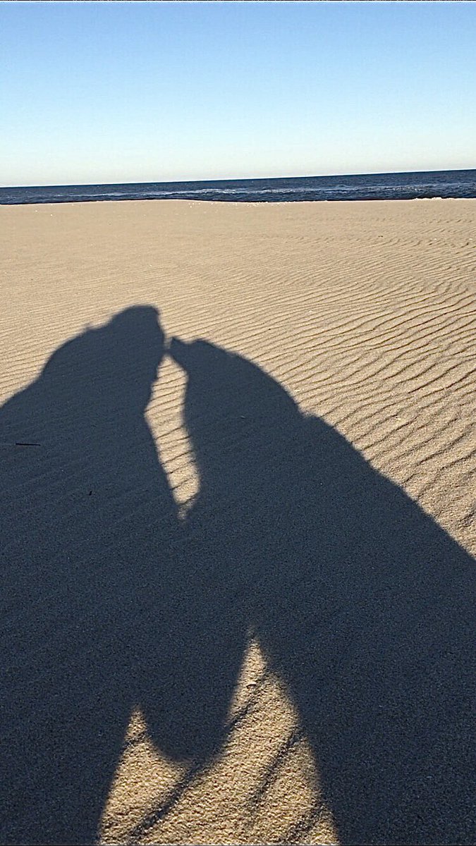 I hope my thank you kisses make putting up with my Krazy Kayu antics worth it, Mommy 😘