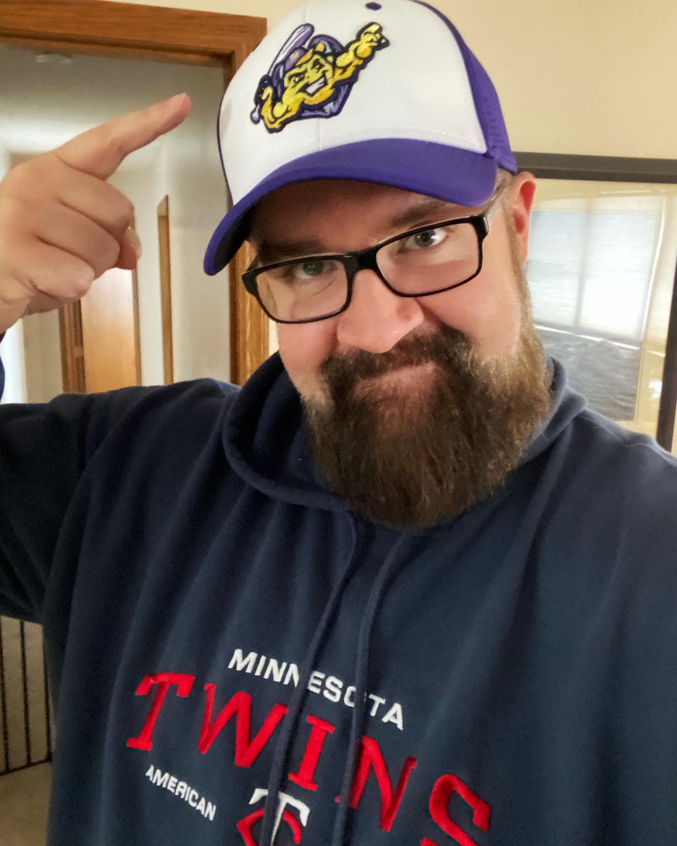 RobLundquist's tweet photo. You guys...the @Twins Minor League Class A team changed to the Fort Myers Mighty Mussels @MightyMussels last year. I just found out, saw their logo &amp; HAD to buy merch. I dare you to find a cooler team logo. IT’S A MUSCLE-BOUND MUSSEL!!! #NewFavoriteThing #MightyMussels https://t.co/cUYu3hBu58