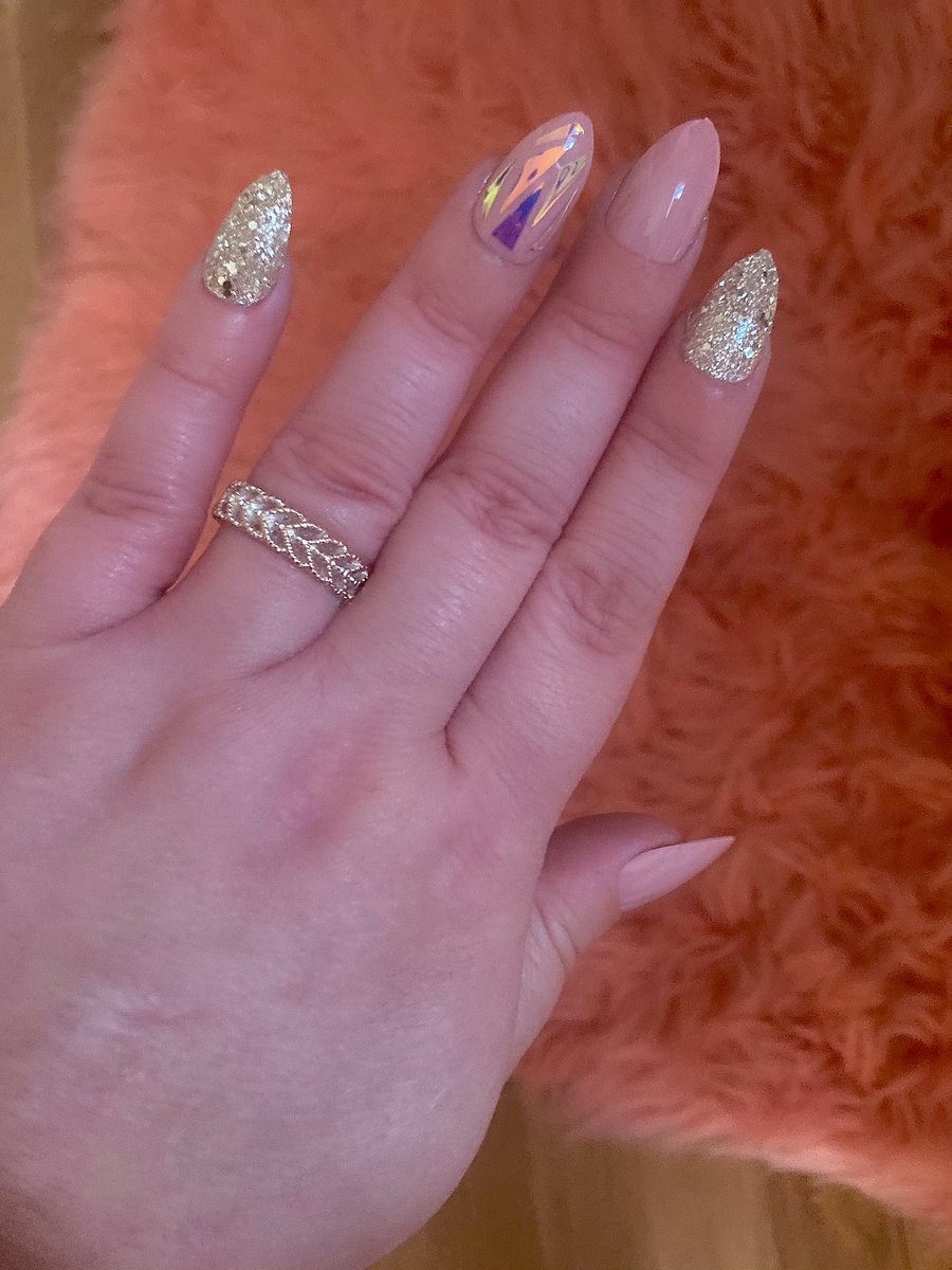 KateAuber's tweet image. @KissProducts #gelfantasy