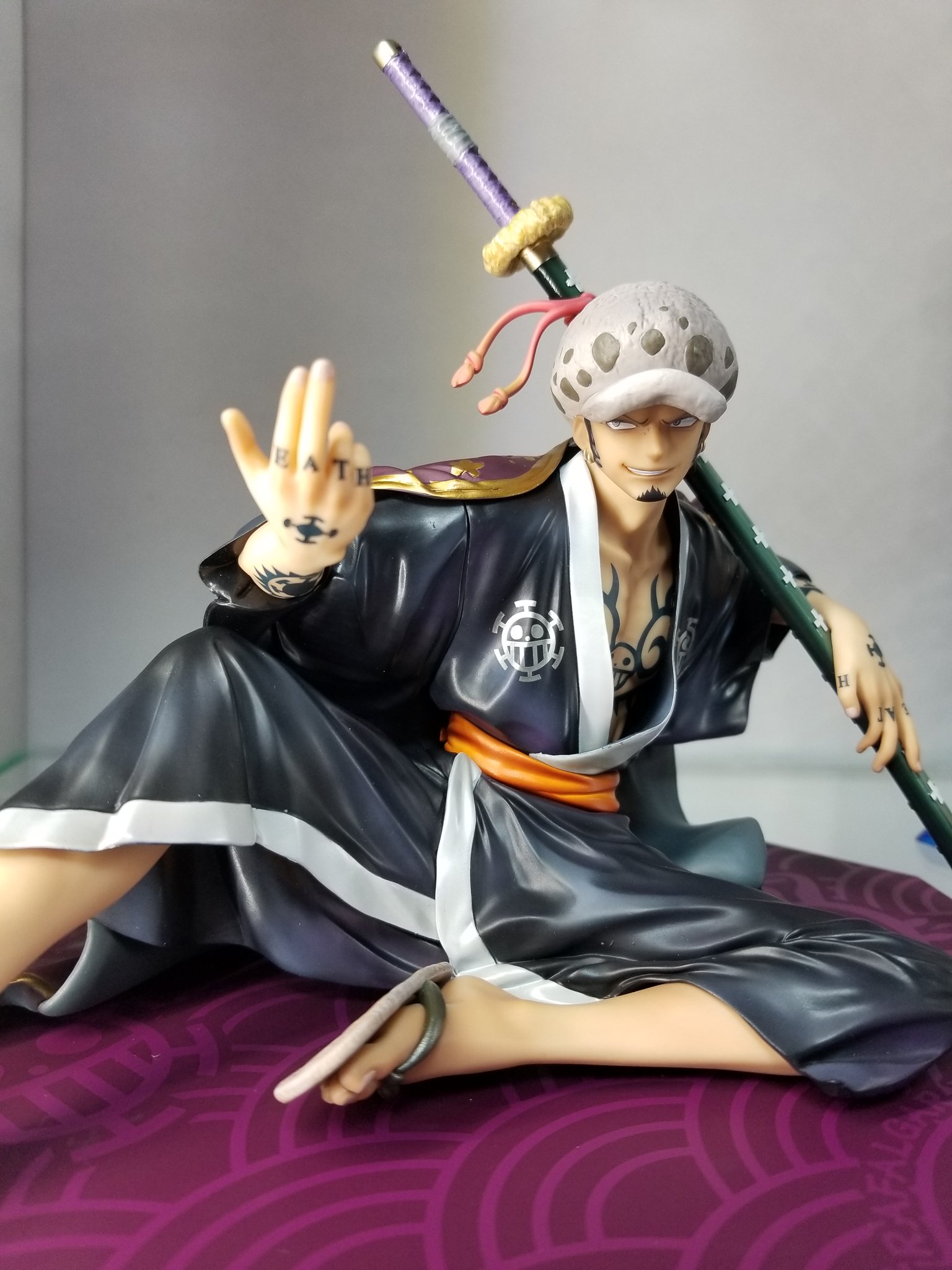 カルバドス1743 Onepiece P O P ワンピース Warriors Alliance トラファルガー ロー ワノ国ロー無事到着 めちゃくちゃカッコイイ 台座でかい ワンピースフィギュアを投稿しよう ワンピースフィギュア T Co Jf1g6y73mv
