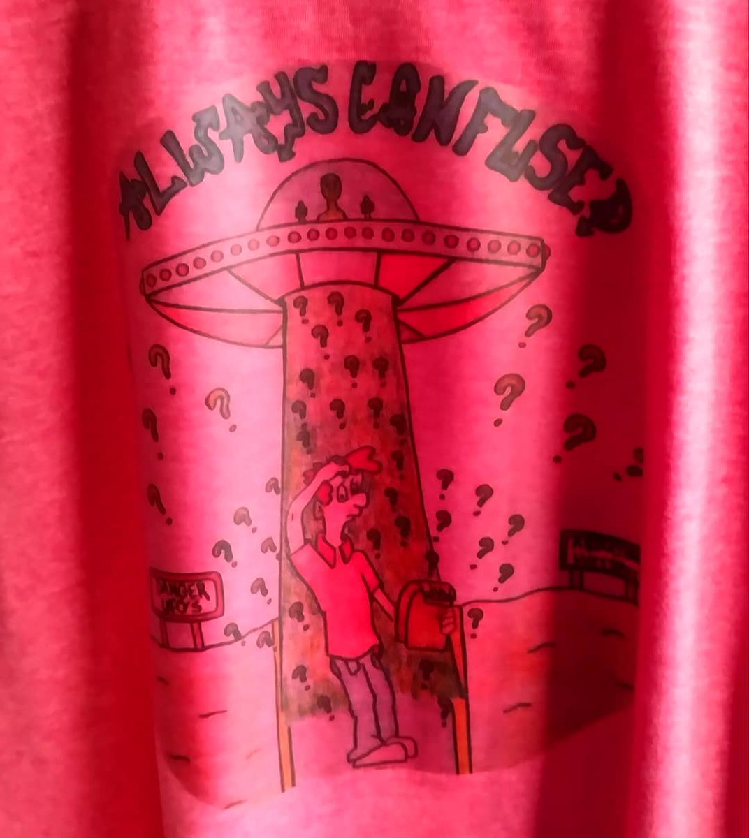 ArtConfusing's tweet image. Always Confused Clothing &amp;amp; Apparel 
❓🛸❓🛸❓🛸❓🛸❓🛸❓🛸❓
#confusingart #alwaysconfusedclothing #alwaysconfused #abduction #artist #embracetheconfusion #mybrand  #embracetheinvasion #myart #artist #handdrawn #nycartist #nycart #clothing #clothingbrand #streetwear #tshirts