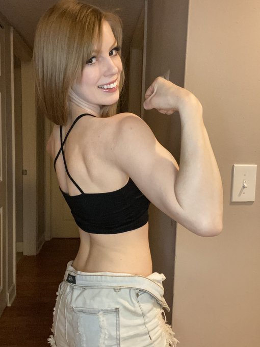 3 pic. Gainsssss https://t.co/6JmTrpJ2IH