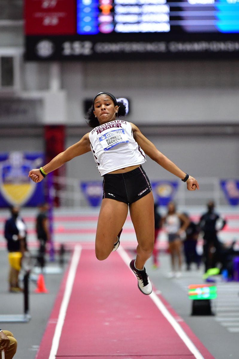 HailStateTF's tweet photo. Look at our freshmen balling out! 🔥

RESULTS | W Long Jump

8. @KennedyJ_1 6.01m *PR*
10. @Amy_Ruth23 5.86m *PR*
15. @ThePrincessShay 5.40m

#HailState🐶 https://t.co/vSmtHfXgTr
