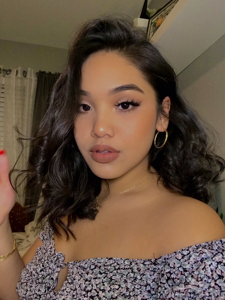 KaitlynDem1's tweet photo. Good days on my mind 🧚🏽‍♀️✨ https://t.co/mlA1k5fI8d