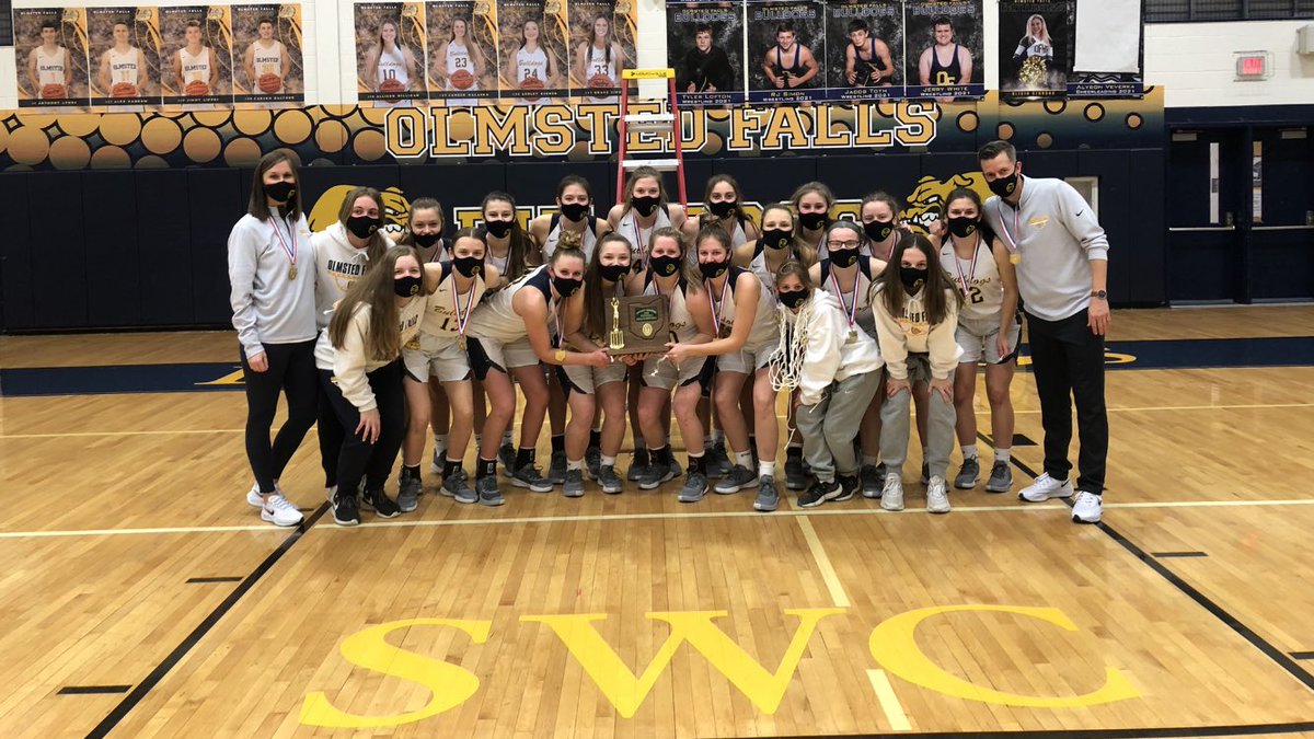 OFalls_Bulldogs's tweet photo. Congratulations to the Bulldog Girls Basketball team, 2020-2021 District Champions! https://t.co/eSQGO9jCso