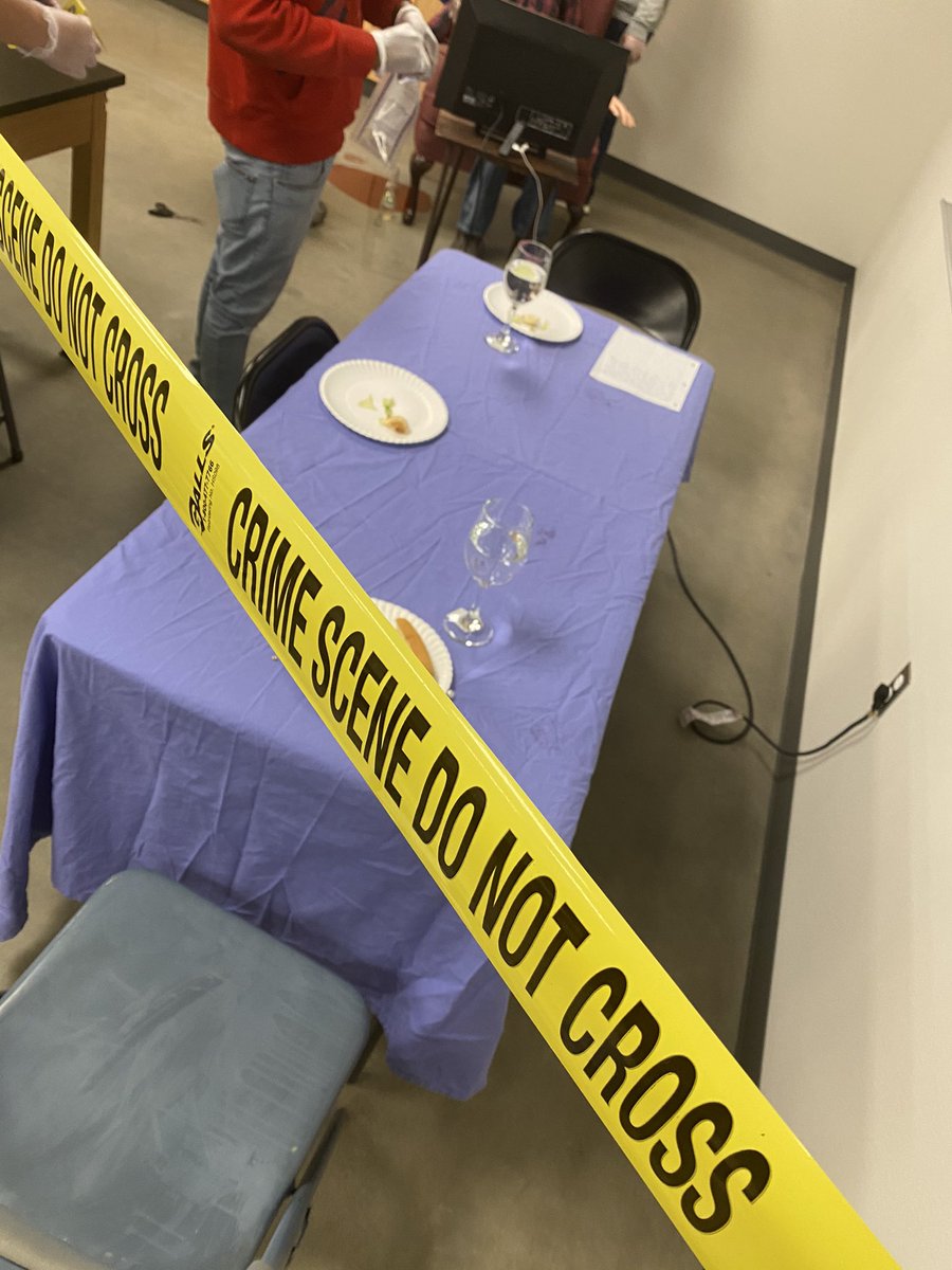 JDSimmsOfETX's tweet photo. Awesome lesson activity for Forensic Science classes, today. The content was delivered to the students beyond the spine of a textbook. DOL at its finest...”Doing” is learning! #FunFriday #CSI #Forens #TangiblyTeaching #MockCrimeScene @TwitterlessWilliamson https://t.co/UMdK4tZg4x