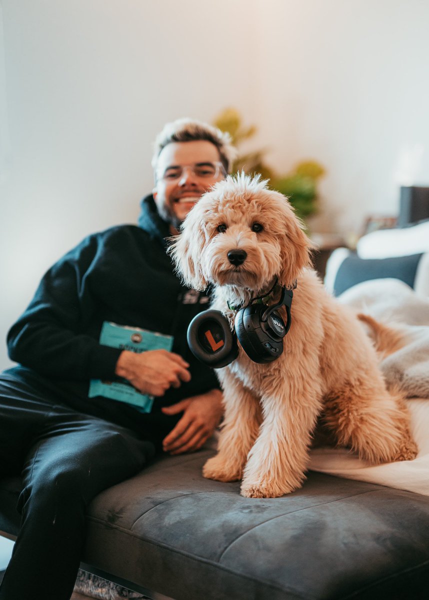 Nadeshot's tweet photo. Look at what they did to my boy 😭 https://t.co/xuBan0NhP8