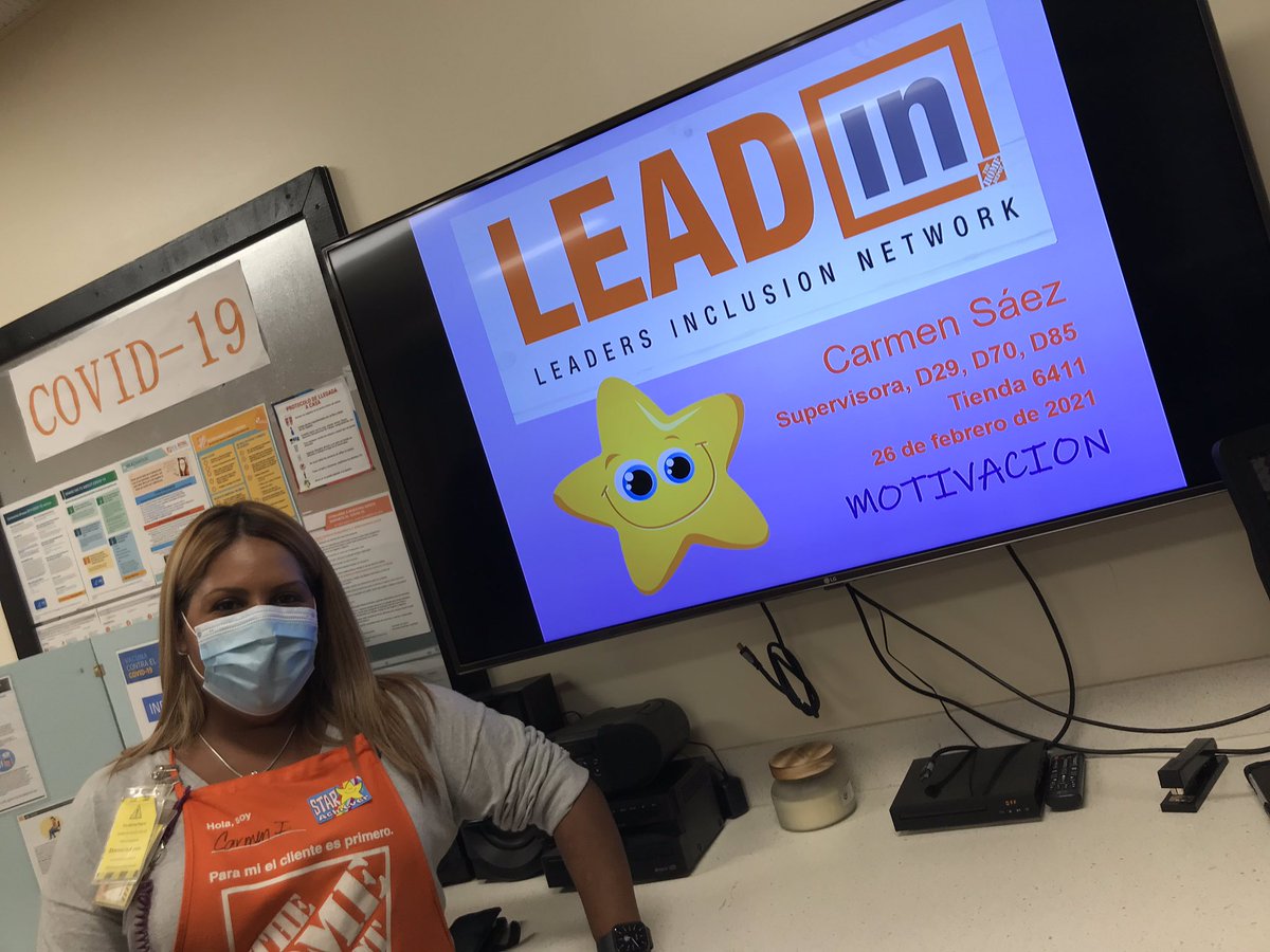 NydiaJBonilla1's tweet photo. DS Carmen taking time to Motivate associates. Thank you Carmen for today’s presentation!!!
#THD6411 https://t.co/HM1bfIQC2t