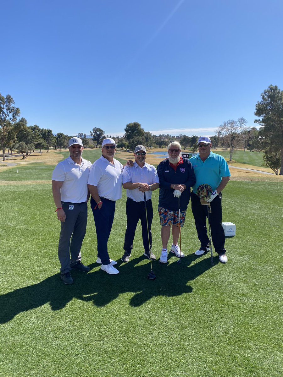 BarterKingSteve's tweet photo. Amazing week with the boys.  #omnituscon #bigjohn 
#pga @CologuardGolf https://t.co/XBjdJJF5kG