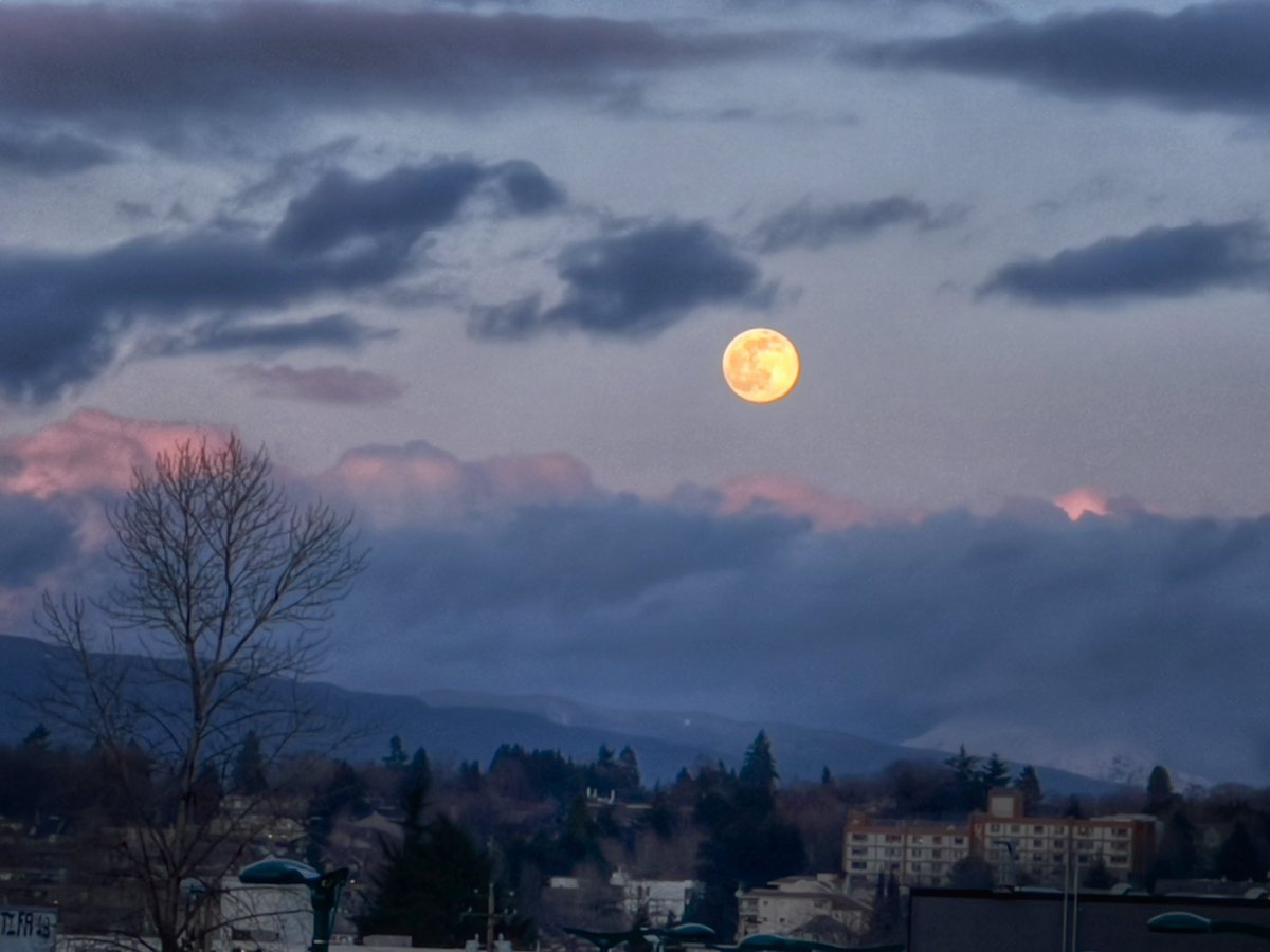 Snow Moonrise over East Vancouver (Lantern Festival)