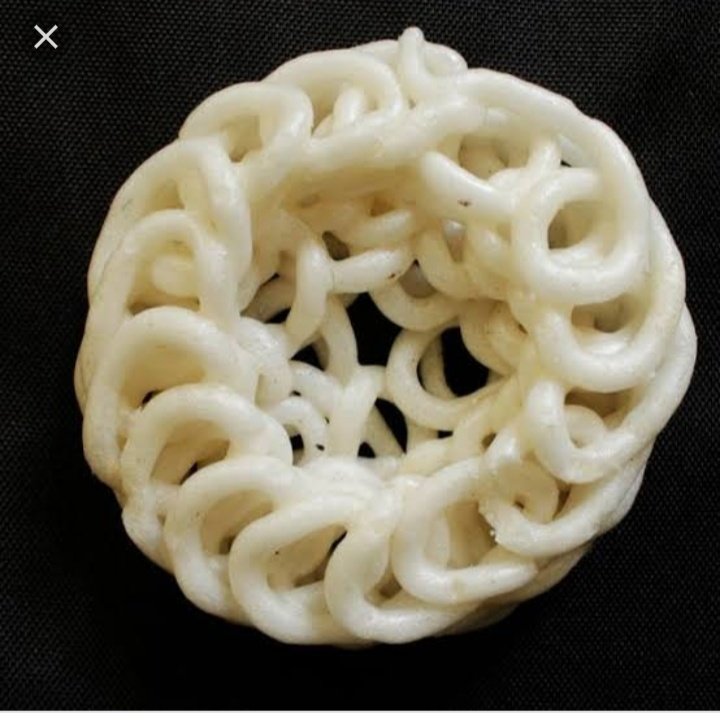 Duit sekoper bernilai 1 milliar mengiringi OTT di Sul Sel.cuma mau bilang Diut 1 M tersebut jika dibelikan KERUPUK, kira2 butuh berapa Kontiner ya...???