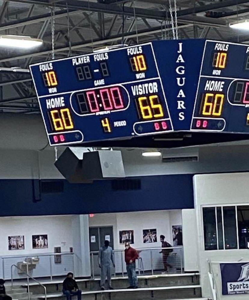RAIDERS WIN!! RAIDERS WIN!! RAIDERS WIN!! #RFL @WylieEastGBB <a href="/WylieISD/">Wylie ISD</a> <a href="/WEABCBooster/">Wylie East Athletics Booster Club</a> <a href="/CoachMarcusGold/">Marcus Gold</a> #GOAT
