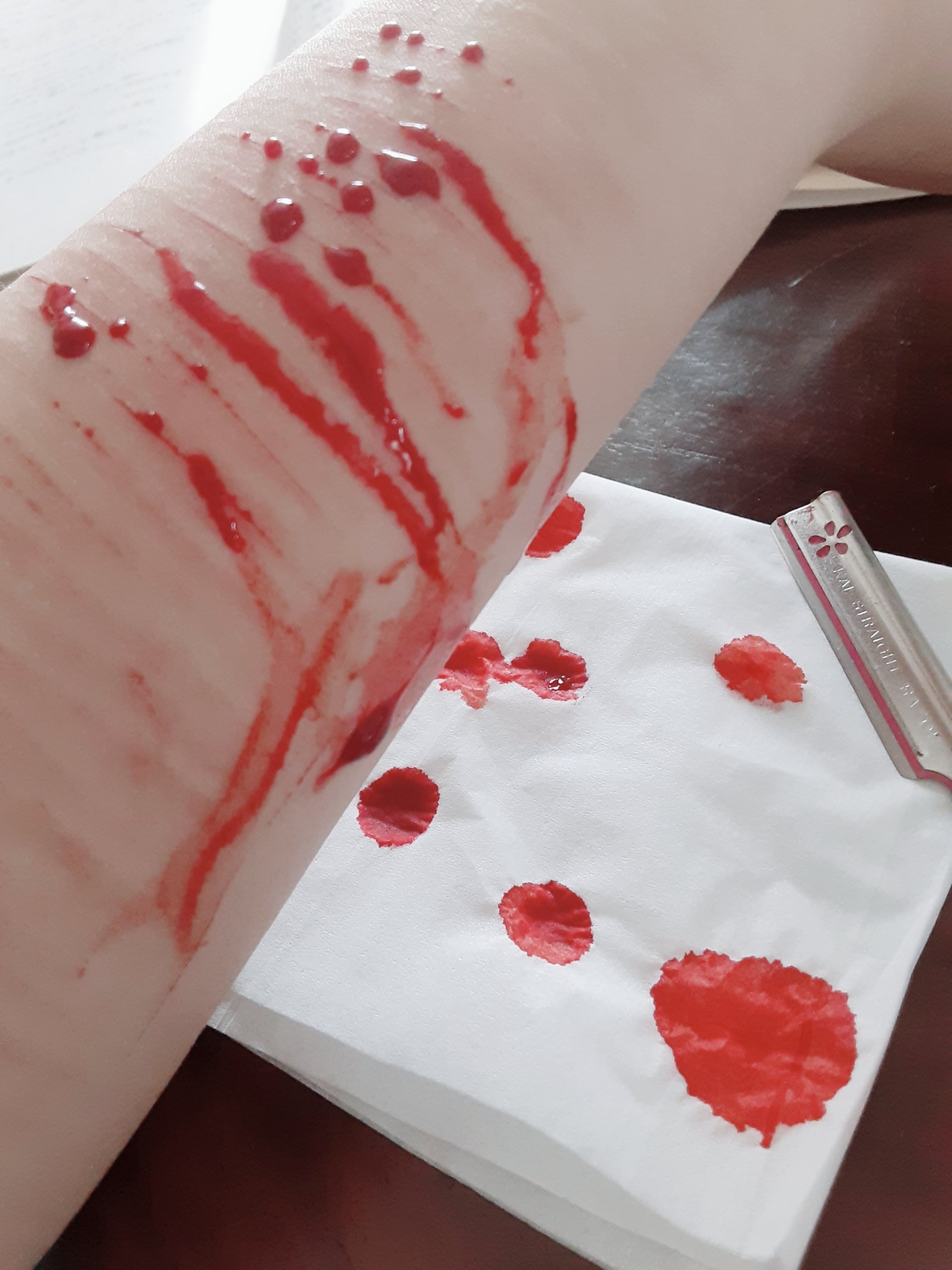 にゅ ﾒﾝﾍﾗﾁｬﾝ ざくざく リスカ メンヘラ女子 メンヘラさんと繋がりたい メンヘラ メンヘラ女子と繋がりたい アムカ 貝印カミソリ T Co 2rlrromkri Twitter
