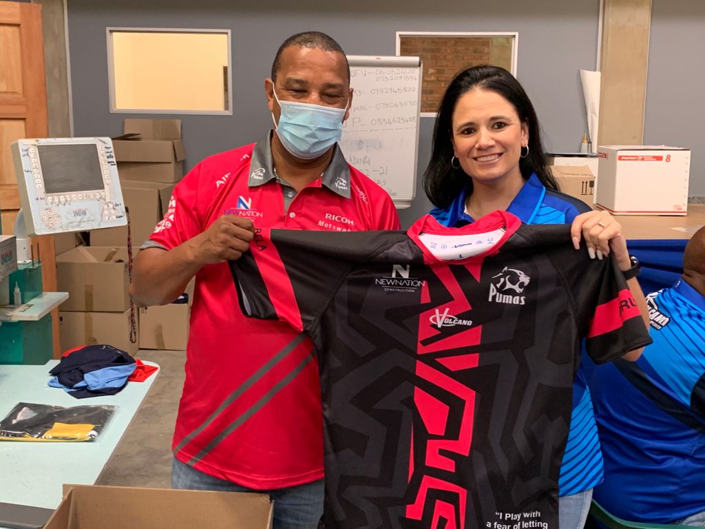 VolcanoSports2's tweet image. Great ending to the week. @pumasrugbyunion paying the Volcano Sports factory a visit before their game against the @LionsRugbyCo
@devon_petersen playing in the Super Series. Great things to come from the African Warrior....🔥🎯🇿🇦
@SouthAfrica