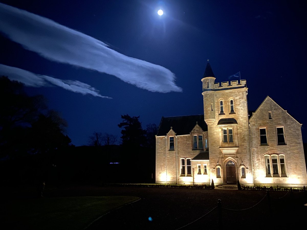 ⁦@HartreeEstates⁩ Full moon here at Hartree.