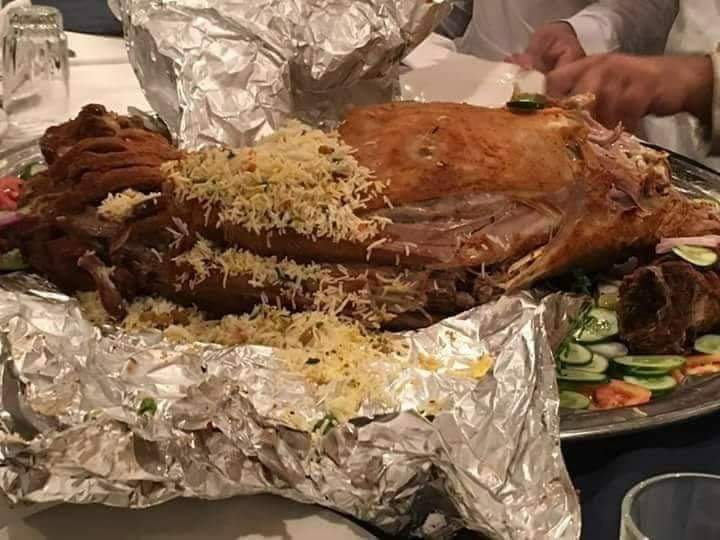 thisjawaad's tweet photo. Humanity still exists. https://t.co/7rGoLIhR1h