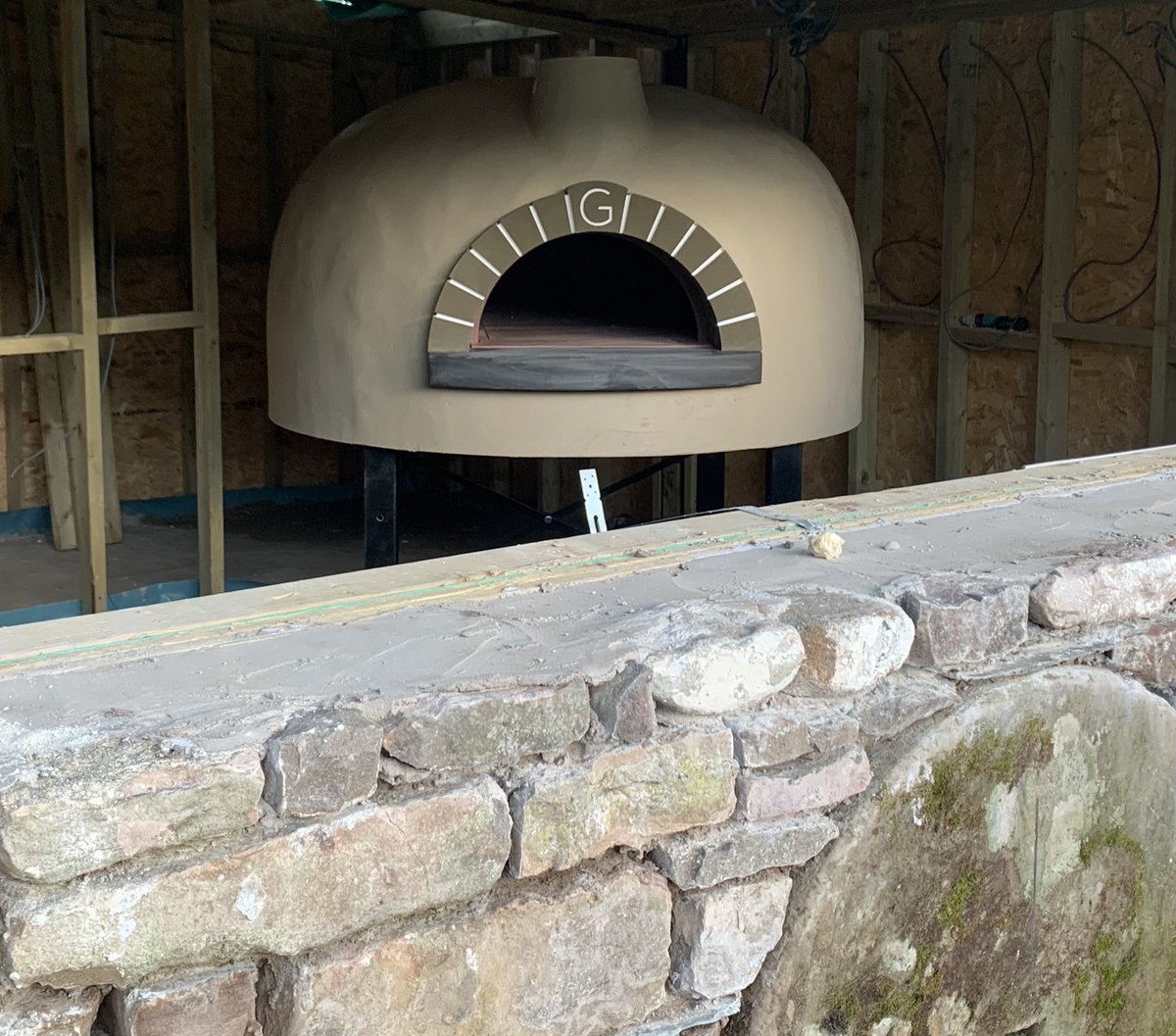 BiteQuiet's tweet photo. Our new wood fired pizza oven was rendered yesterday 😎 https://t.co/3c27cH3Fgf