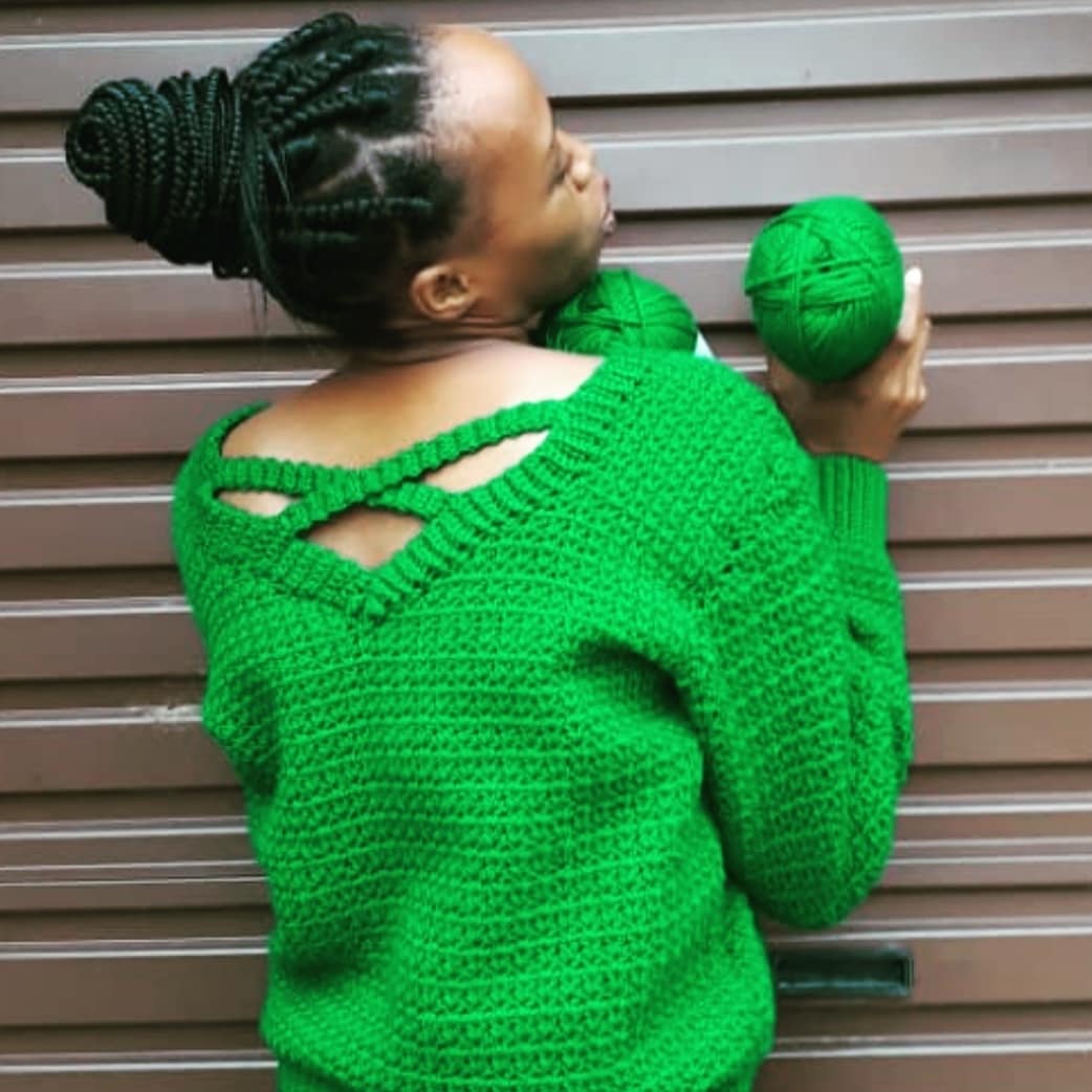 Hello I come back
Me I'm babes wa ma Crochey
👇 This is my work
Get your sweater for R400 @vahlave_knits25