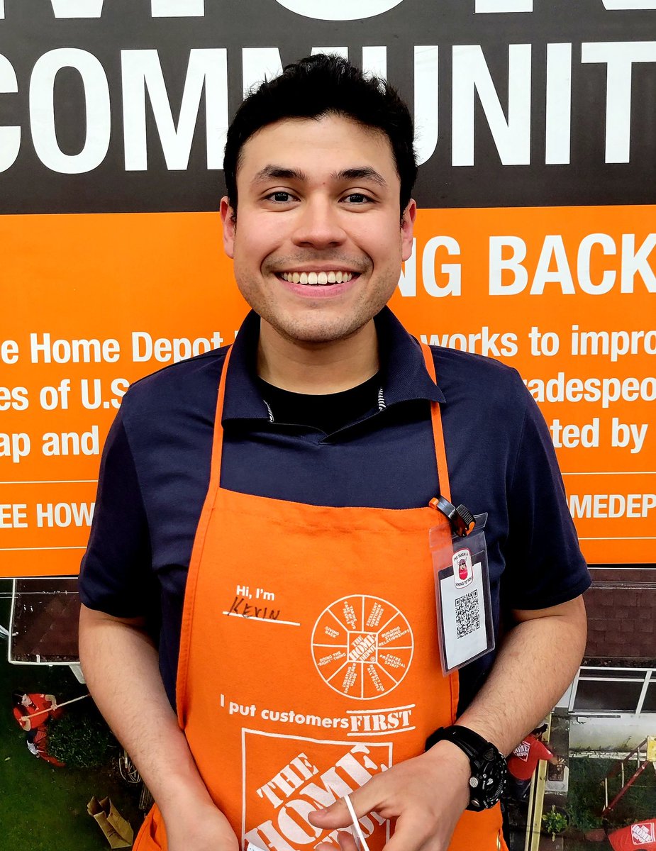 #THDStore6613
#NewPromotions
#Congratulations
Congratulations to Our New Store Supervisors 
*Brian Hardware Dept Supervisor 
* Kevin Front End Supervisor