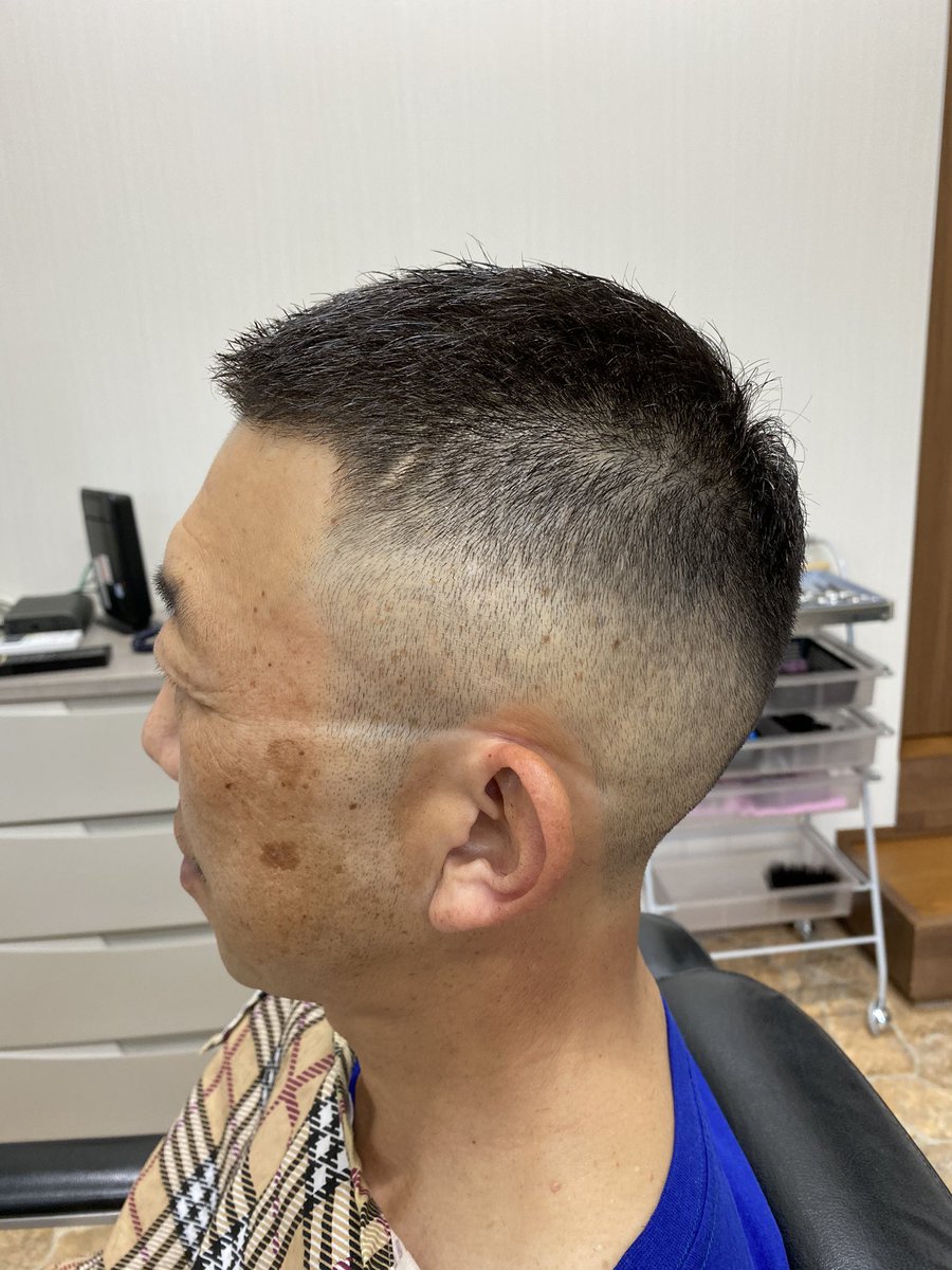 ট ইট র Barber D Style フェードスタイル 越谷 新越谷 レイクタウン 南越谷 蒲生 新田 草加 理容室 床屋 理髪店 バーバー フェード スキンフェード クロップスタイル