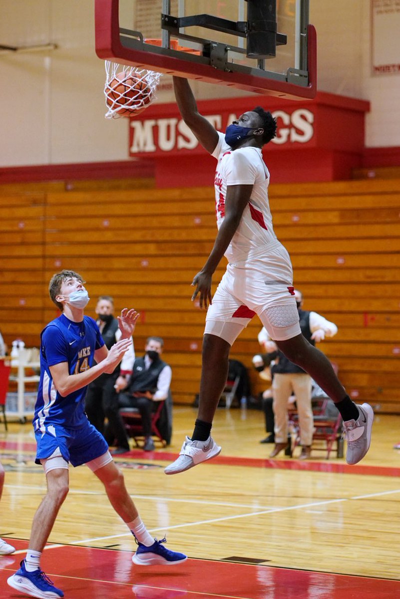 Statement Game! MHS over Lake Forest 54-42. <a href="/mustangsboysbb/">Mundelein High School Boys Basketball</a>