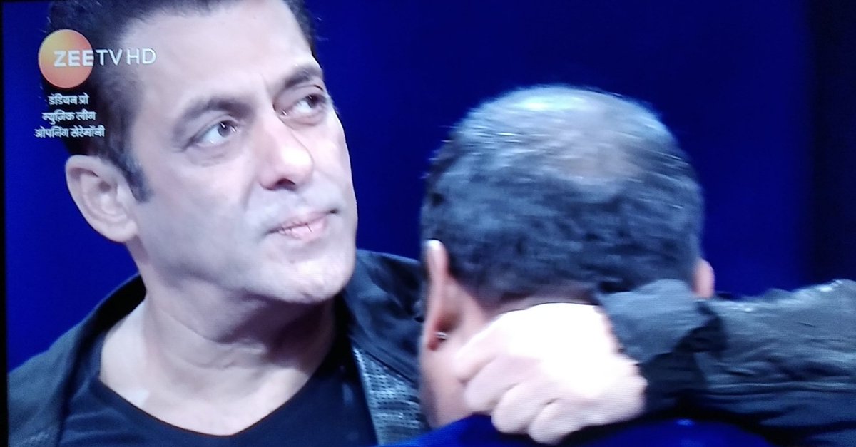 Sajid-Wajid-Salman Bhai ka bonding is Pure Love, Pure Heart-Touched & Pure Friendship Bond For All Time & lifetime ;)

They Both Miss @wajidkhan7 

@BeingSalmanKhan #IPMLOnZeeTV #IPMLKiJaanSalmanKhan #IPMLOpeningCeremony