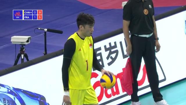 WATCH OUT FOR TIM CARLE π«π·.
After playing in Italy last season, the 25 year old outside hitter moved to Germany to play for BR Volleys where he is joined by Ben Patch πΊπΈ, Olympic Champions Eder π§π· & Sergey Grankin π·πΊ.
#Volleyball π https://t.co/RP2e54FtPW