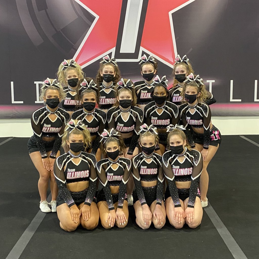 teamilcheer's tweet photo. Congrats 🎀Pink ENVY on your Division High Point award in 𝗖𝗛𝗘𝗘𝗥𝗠𝗔𝗧𝗖𝗛 [𝚟𝚒𝚛𝚝𝚞𝚊𝚕] 𝗠𝗮𝘁𝗰𝗵 🔟! 💗🥇 https://t.co/nNWPTY8OaZ