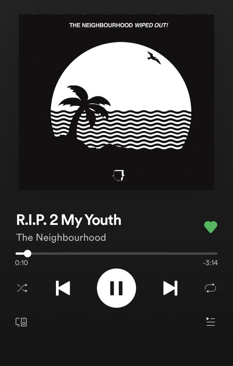 festivedeaths's tweet photo. Wait why are the covers different... am I late to this or something?
#theneighbourhood #rip2myyouth https://t.co/WfObiJzXN9