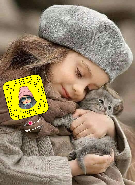 W5O__'s tweet photo. ⚘ 
كُل شخص يستحق على الأقل جهة واحده آمنة في حياته، جهه لا يُضام منها ولا يُضرُّ عبرها.. 
جهه يستند عليها كلما أرهقته الأشياء.. https://t.co/diDEuNbmoo