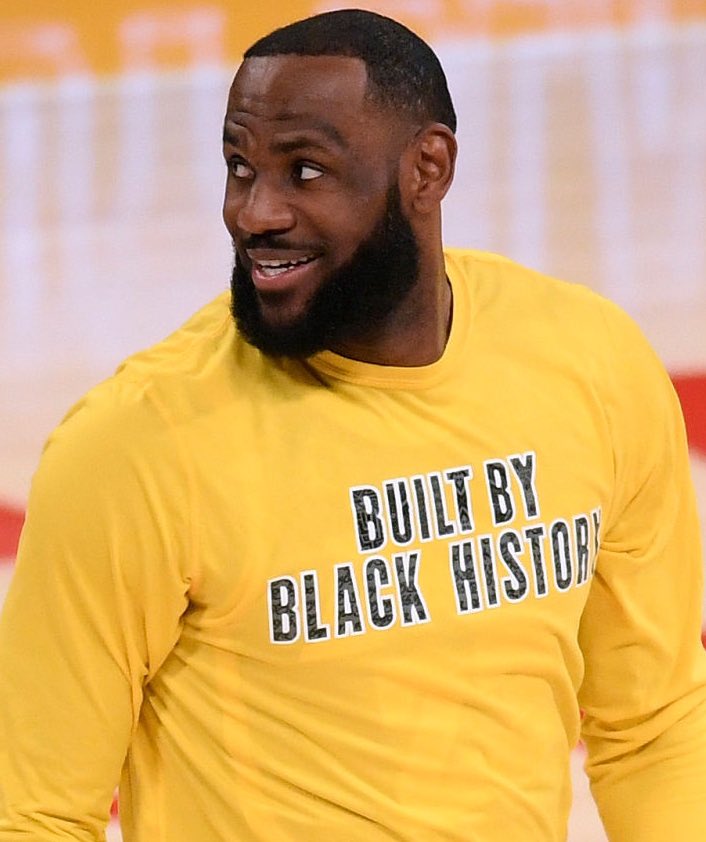 LeBron James tonight:
28 points
11 rebounds
7 assists
4 steals
3 blocks
52% FG
🤴🏾 https://t.co/ayjRtaIgGM