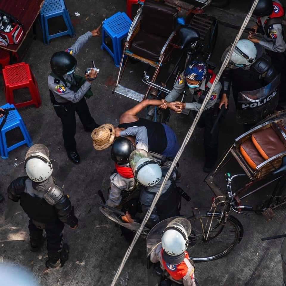 They are harassing the pregnant lady and volunteer medical team. They are breaching the HUMAN RIGHTS in many ways.

#WhatsHappeningInMyanmar #Feb27Coup