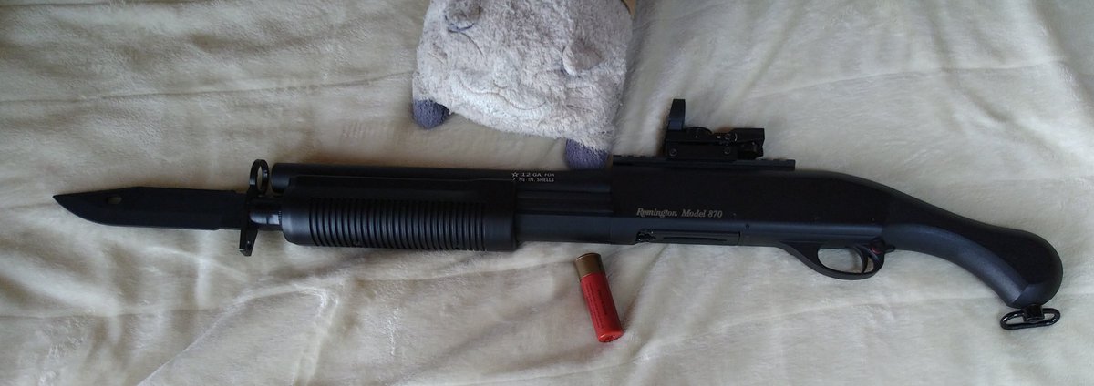 蜜柑 ロゼ Twitter પર うちの銃剣ショットガン ヨルムンガンドのリリアーヌの銃剣をイメージしてダミーナイフを改造して銃に取り付けました 蜜柑 ロゼ Twitter પર うちの銃剣ショットガン ヨルムンガンドのリリアーヌの銃剣をイメージしてダミーナイフを改造して銃に取り付けました