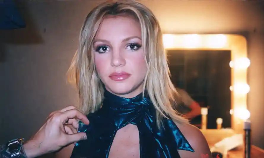 43. Framing Britney Spears (2021) (dir. Samantha Stark)