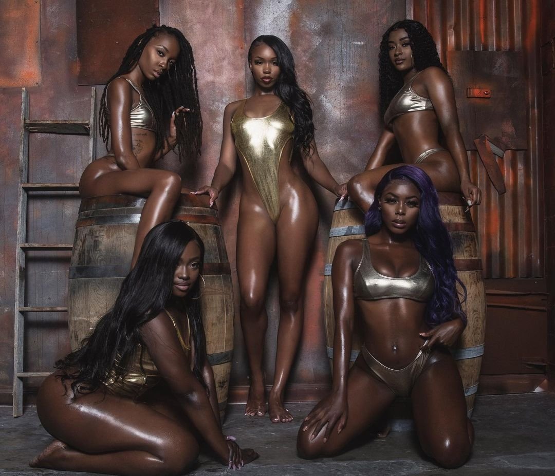 Aestheticthin13's tweet photo. Willy Wonka Could Never 🍫✨ https://t.co/KyFYjc1QMv