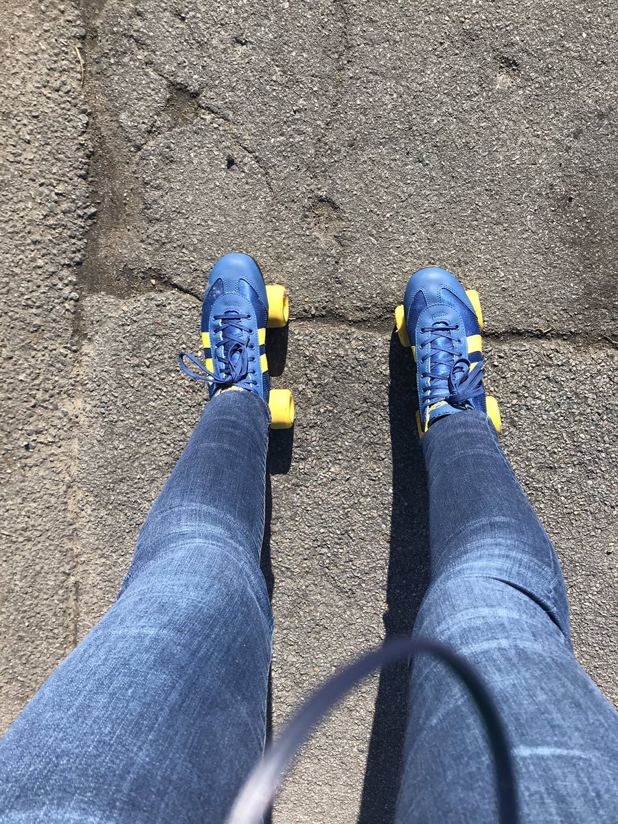 butterflylilly9's tweet photo. Implementing my #SensoryDiet, looking after my vestibular sense and enjoying my favourite #occupation #rollerskating #sensoryintegration #physicalexcercise, looking after my #Wellbeing ⛸💜💜 https://t.co/rZ62tlc79i