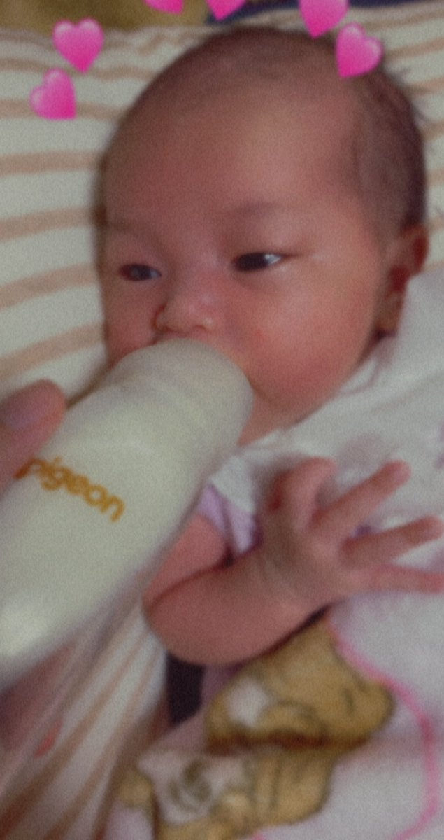 Tokuyume's tweet photo. *
産まれて20日👼🏻🎀
なぜこんなに可愛いの🥺🥺🥺 https://t.co/GKcR9gauUm