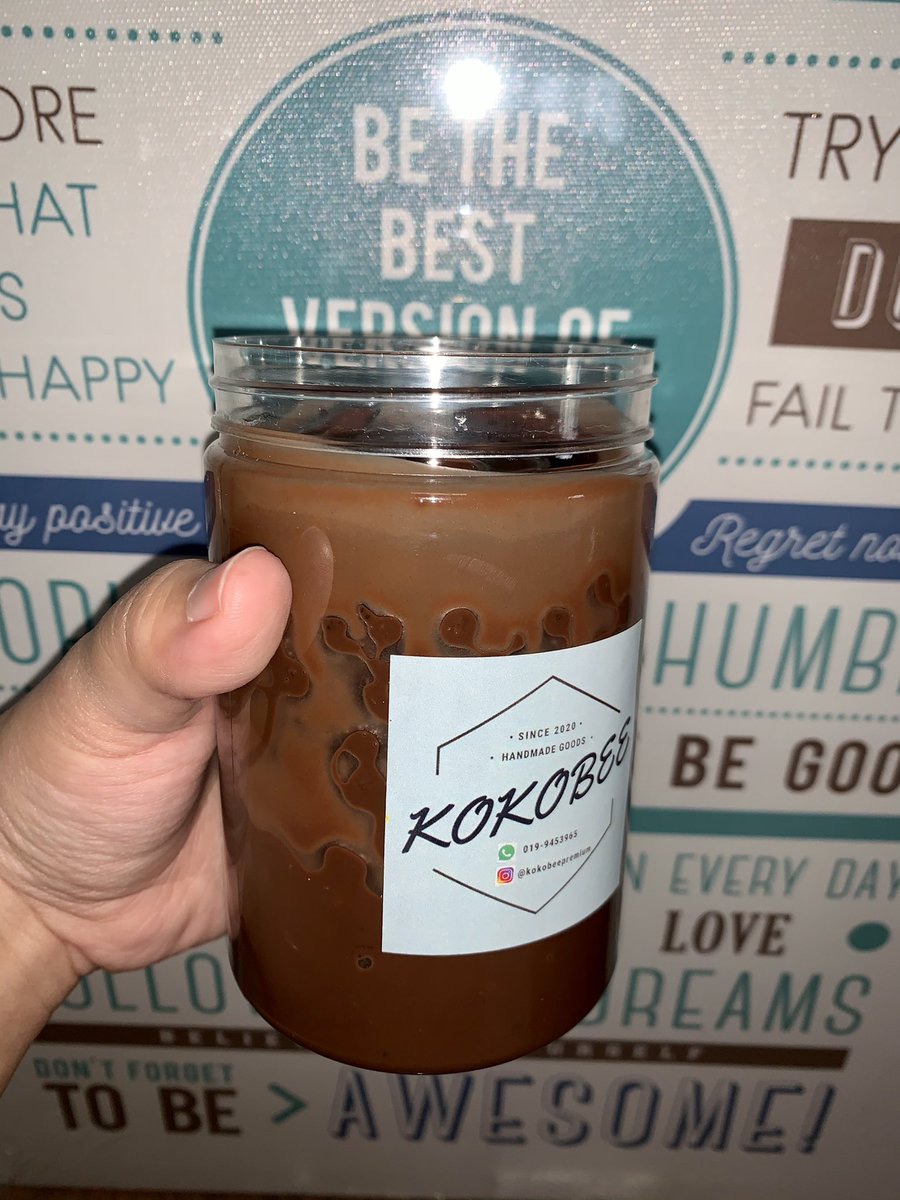 haniabellae's tweet photo. GIVEAWAY TIME 🌻

4 Winners for Cash RM5
2 Winners for Kokobee Chocojar

Simple Rules 
1. Follow @shaniadibella &amp; @_hannzzz
2. RT our pinned tweet 💘
3. RT this tweet 😘

Postage on winners 🌹

Ends 1/3 at 9.30pm ❤️ https://t.co/AUmhv3mKRH