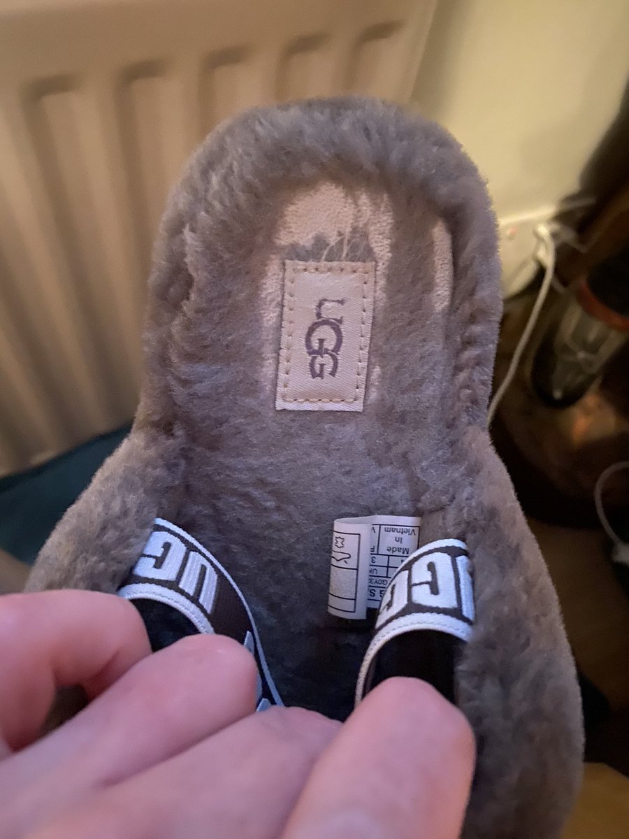 McdaidEleanor's tweet photo. @UGGHelp Hi, what is happening to my Yeah slippers? They look like they are malting and are only around 1 month old! Please help https://t.co/qlLaRlvy3c