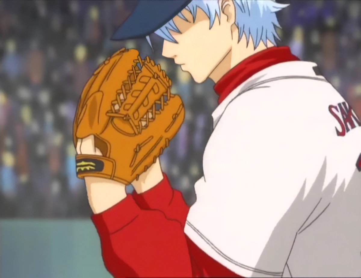 อีกความบันเทิงของการดูกินทามะก็คือ เราจะได้เห็นคุณกินคอสเพลย์หลากหลายอาชีพมาก เป็นเซนเซย์ เป็นโฮสต์ เป็นพาโกะ เป็นทนาย เป็นนักฟุตบอล เป็นช่างตัดผม ล่าสุดเป็นนักเบสบอล คนอะไรเห็นแค่หลังยังหล่อ พระเอกที่ดีต้องเป็นให้ได้ทุกอย่างจริงๆ นี่ขนาดไม่เลือกงานแต่ทำไมยังยากจนก็ไม่รู้