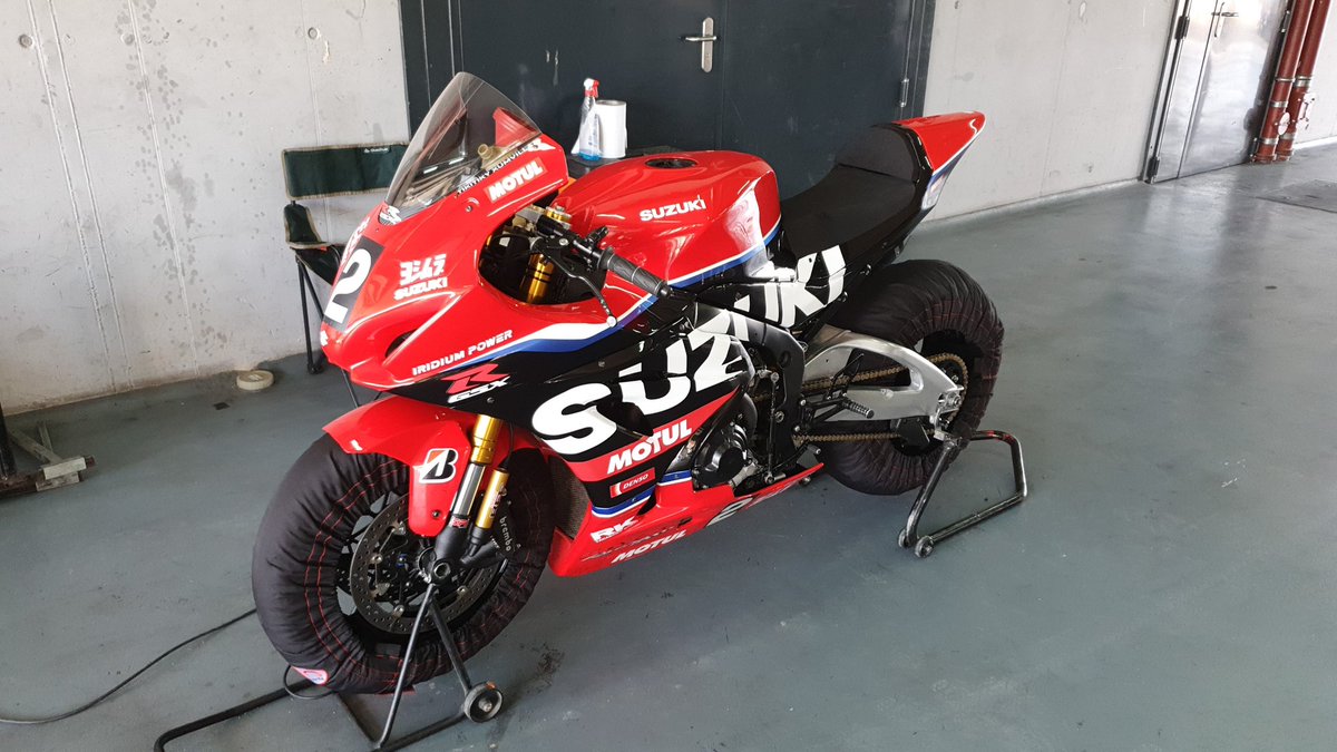 koffys's tweet photo. @TOLLRacingTeam Hoy en motorland https://t.co/qds3jajcJS
