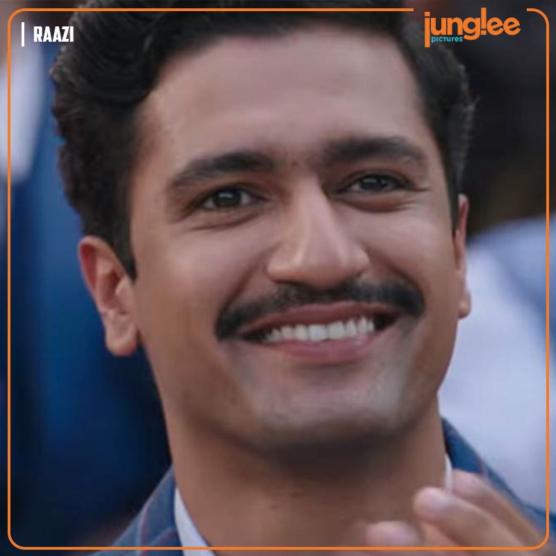 JungleePictures's tweet photo. Vicky knows how to mesmerize us with his captivating smile ✨ ufff! @vickykaushal09
.
.
.
.
#JungleePictures #VickyKaushal #Raazi #SaturdaySwagger #Bollywood #Movies #Cinema #WeekendCrush https://t.co/ajdleZvl9h