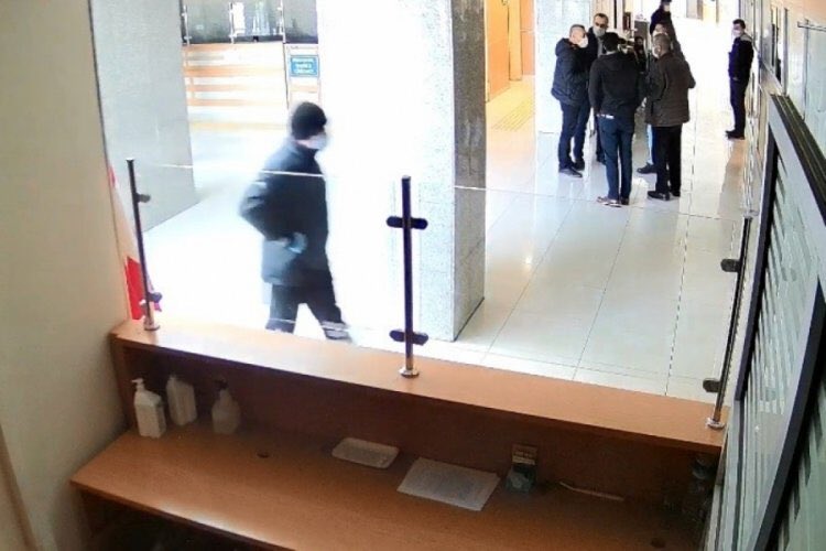 tkgmgovtr's tweet photo. Bursa'daki uyanık tapu memuru durumu fark etti
Aldıkları vekâlet ile tapuya gelen baba E.K, arsanın devrini oğlu İ.K'nin üzerine yapmak için işlem yapmak istedi.        https://t.co/jeRNL0uNZV     @metintokat https://t.co/FKOqYI6aJ9